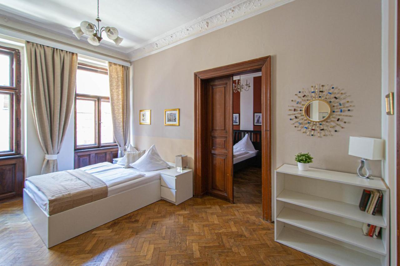 For Celebrations Spacious 3Bdr Apartment With Balcony Prag Exterior foto