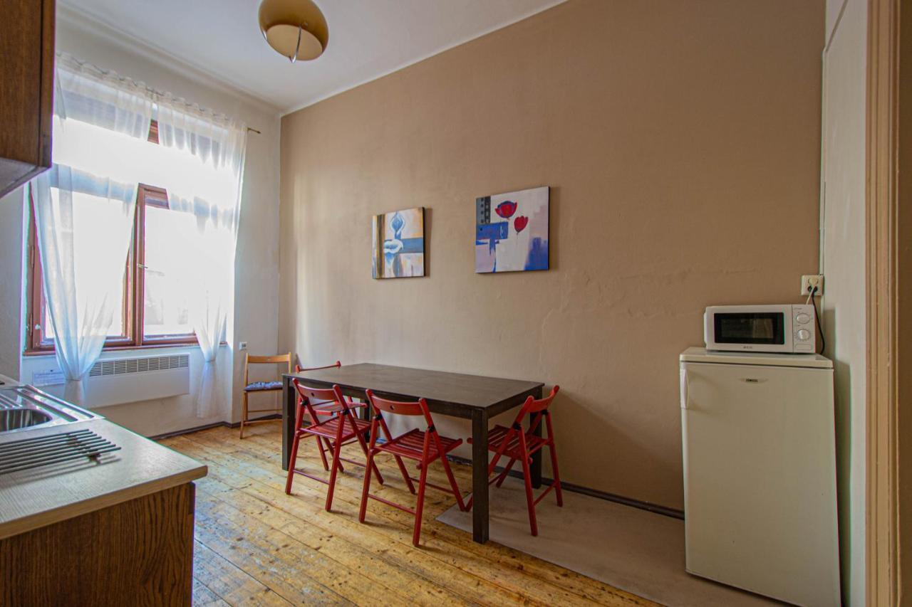 For Celebrations Spacious 3Bdr Apartment With Balcony Prag Exterior foto