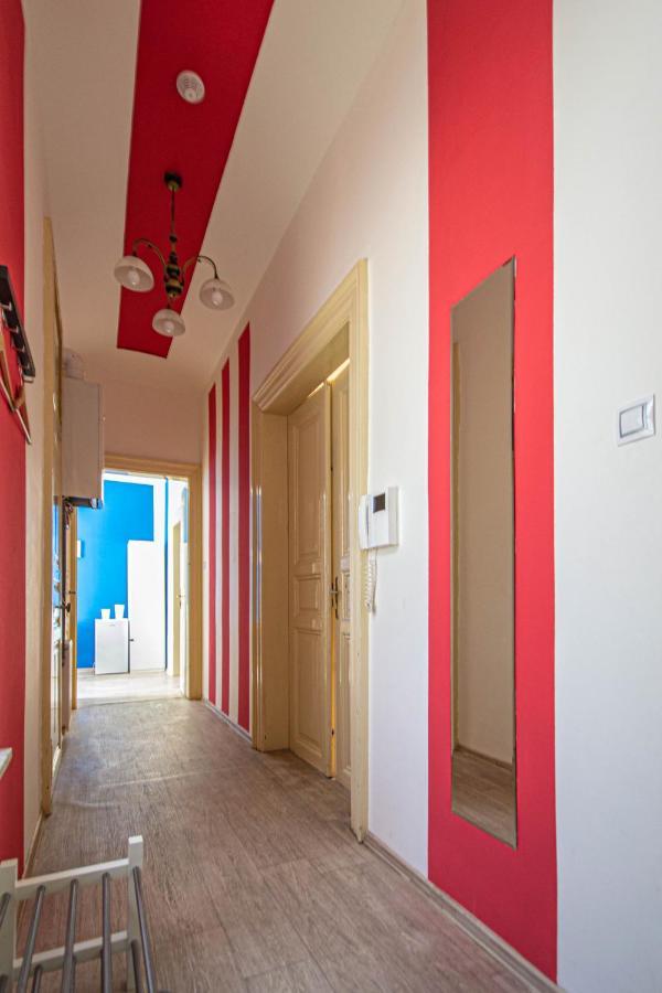 For Celebrations Spacious 3Bdr Apartment With Balcony Prag Exterior foto