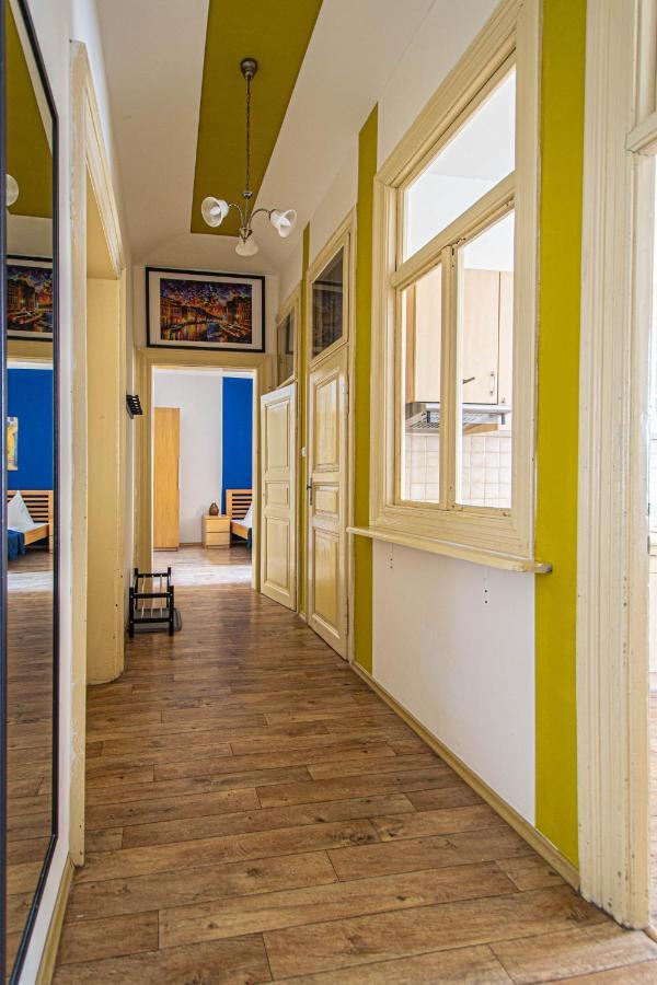 For Celebrations Spacious 3Bdr Apartment With Balcony Prag Exterior foto