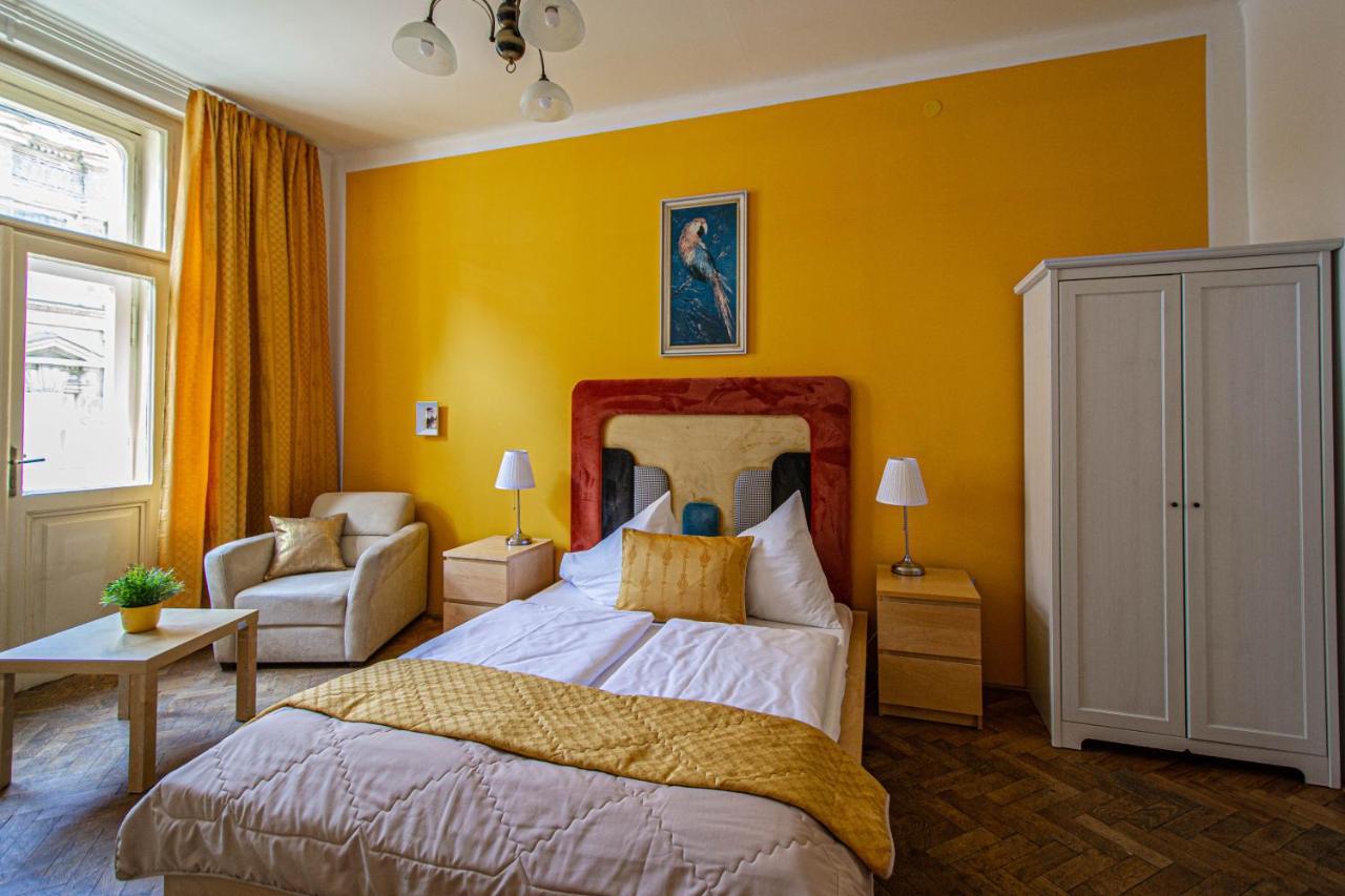 For Celebrations Spacious 3Bdr Apartment With Balcony Prag Exterior foto