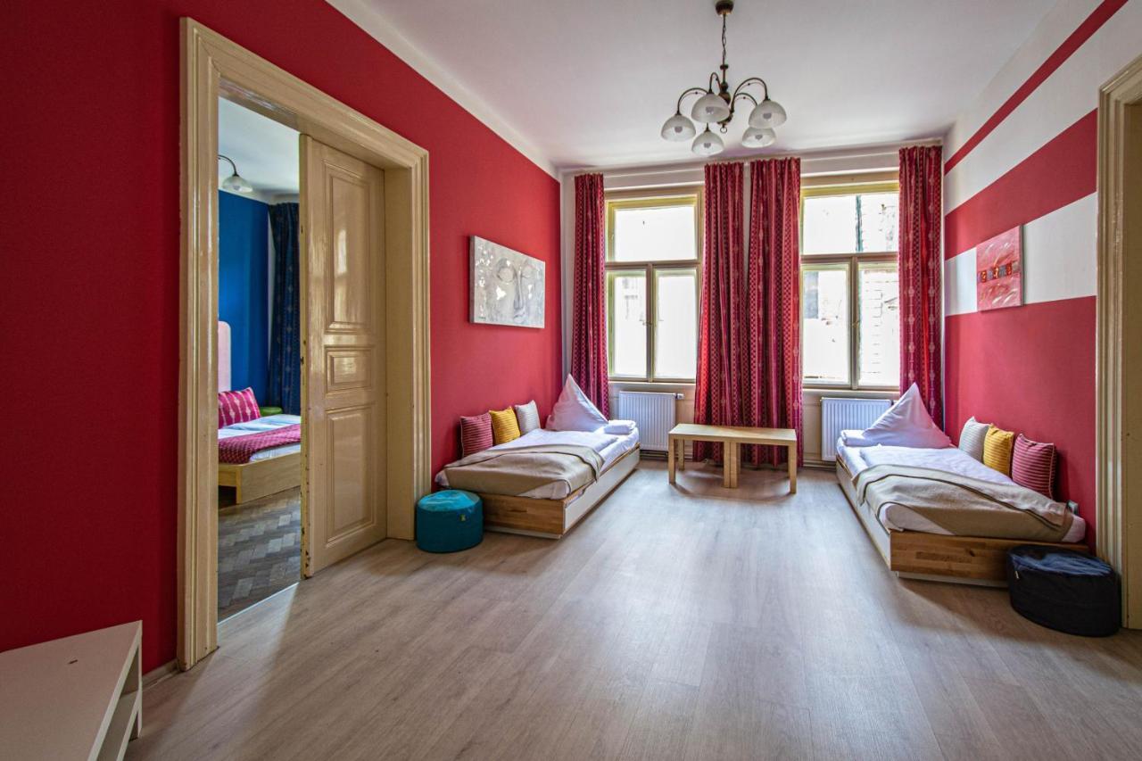 For Celebrations Spacious 3Bdr Apartment With Balcony Prag Exterior foto